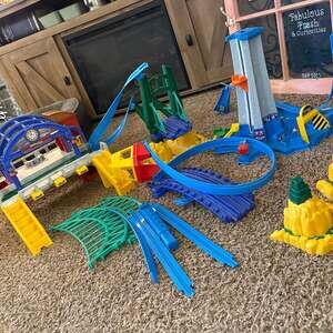 Fisher-Price GeoTrax Train Set Bundle pieces with Bridges, Tracks, and Station